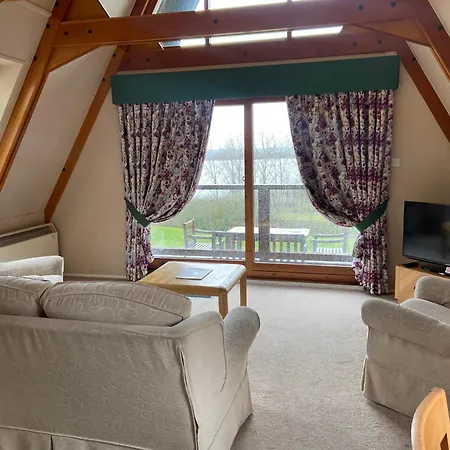 Rutland Hall Lakeside Lodges Oakham Extérieur photo