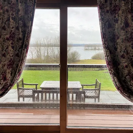 Rutland Hall Lakeside Lodges Oakham Extérieur photo
