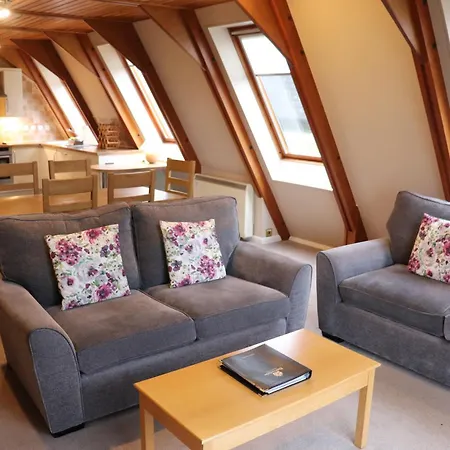 Rutland Hall Lakeside Lodges Oakham Extérieur photo