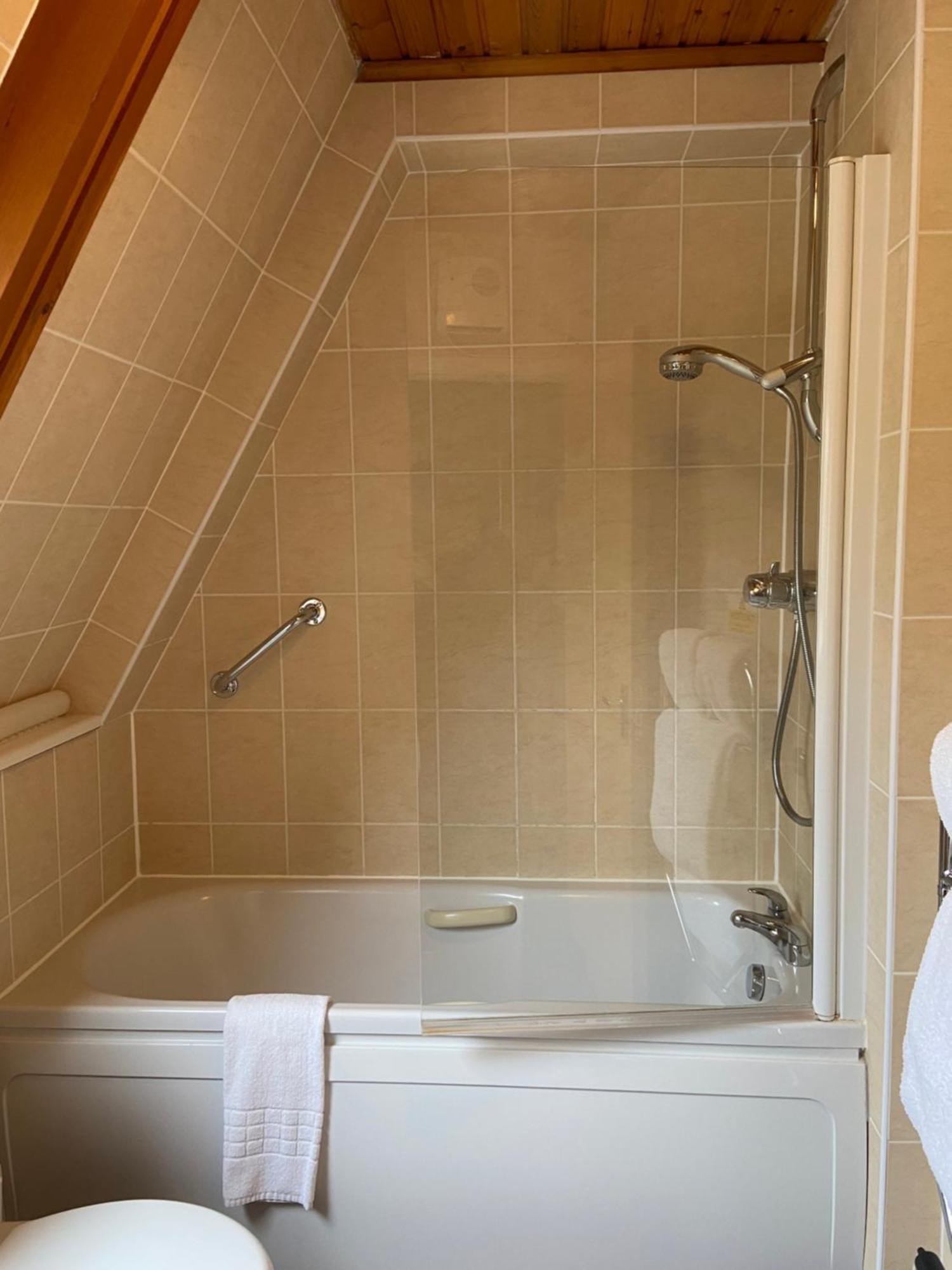 Rutland Hall Lakeside Lodge *